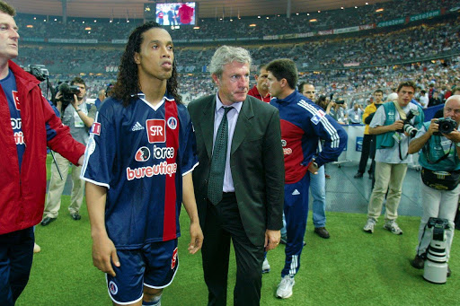 ronaldinho-luis.jpg